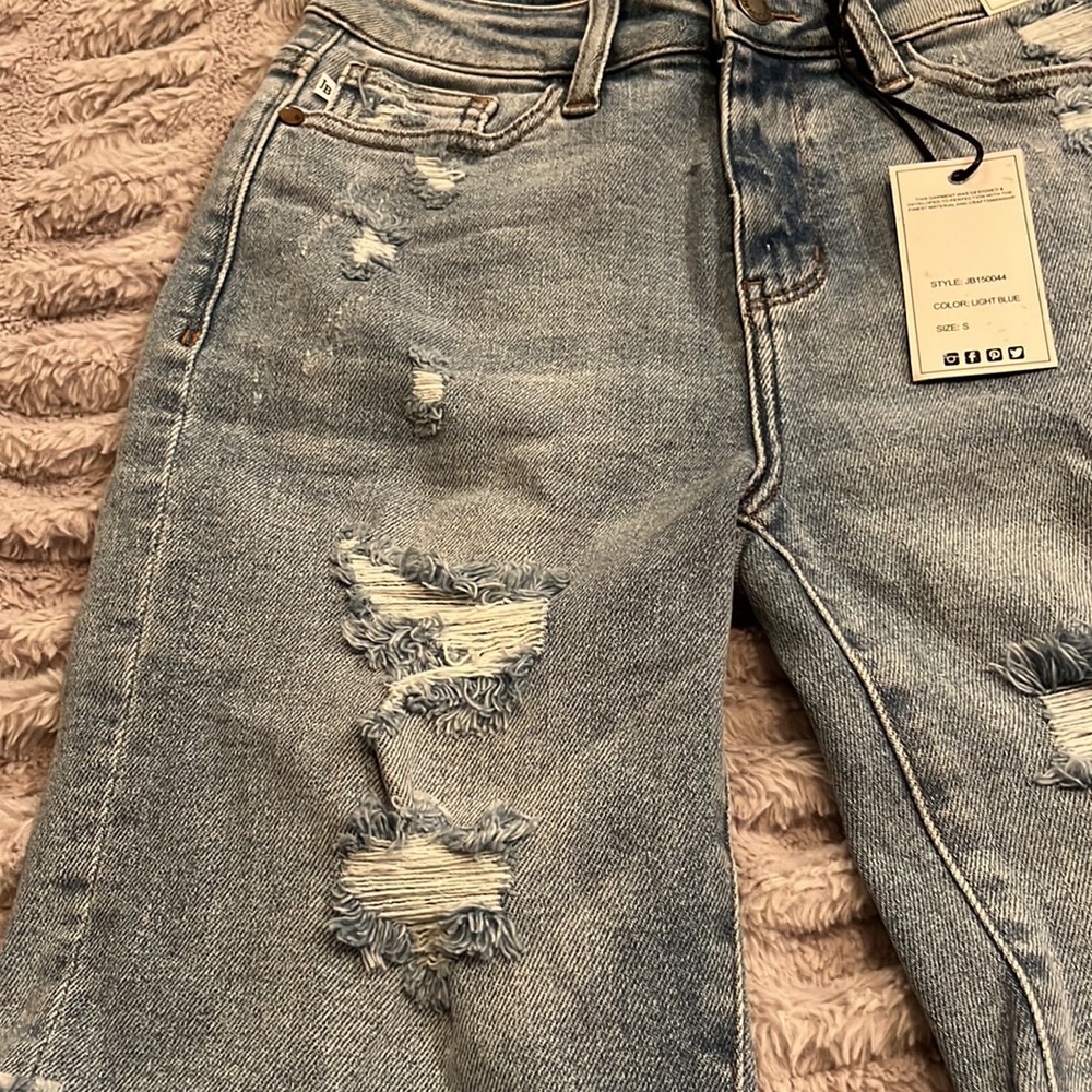 NWT Judy Blue High Waisted Rise Light Wash Bermuda Long Jeans Shorts New Small - Picture 5 of 13